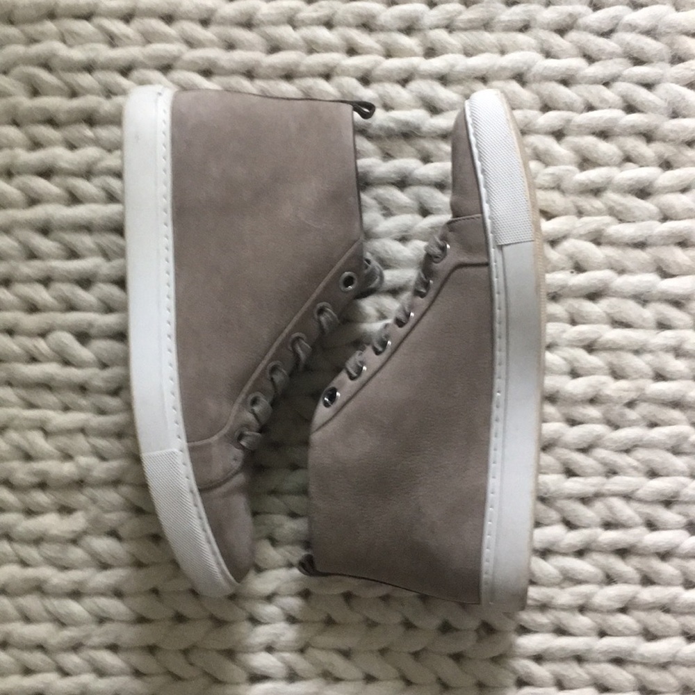 Kenneth Cole High Top Sneakers